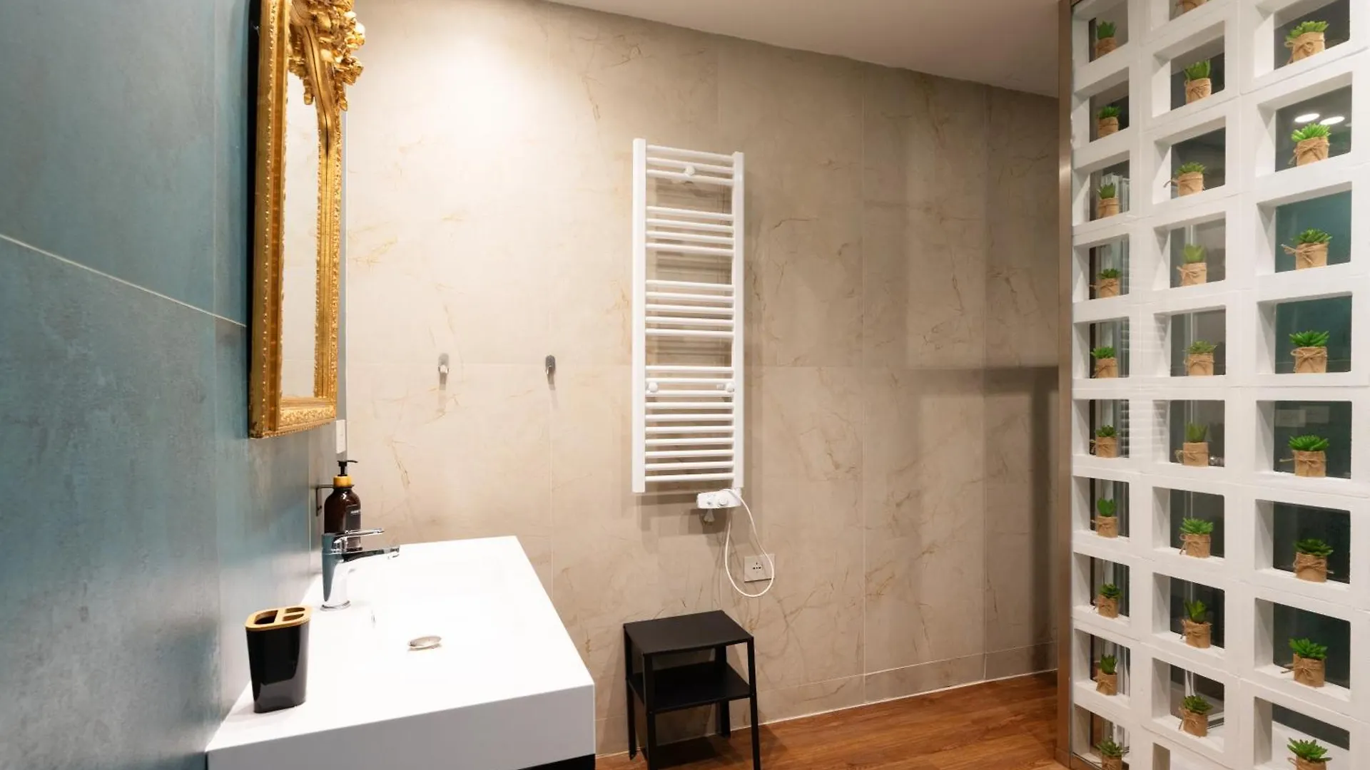 Holiday Lux Boutique Room Catania Panzió